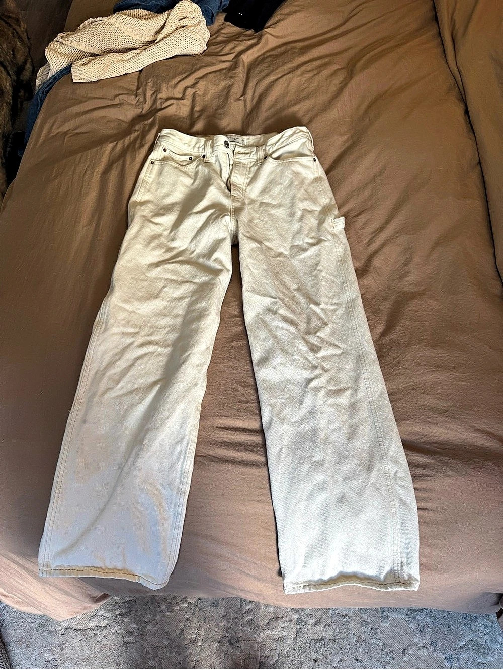 Abercrombie & Fitch Curve Love The Slouchy Jean Mid Rise Boyfriend Jeans White